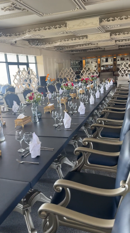 Gorgeous Restaurant Ambiance